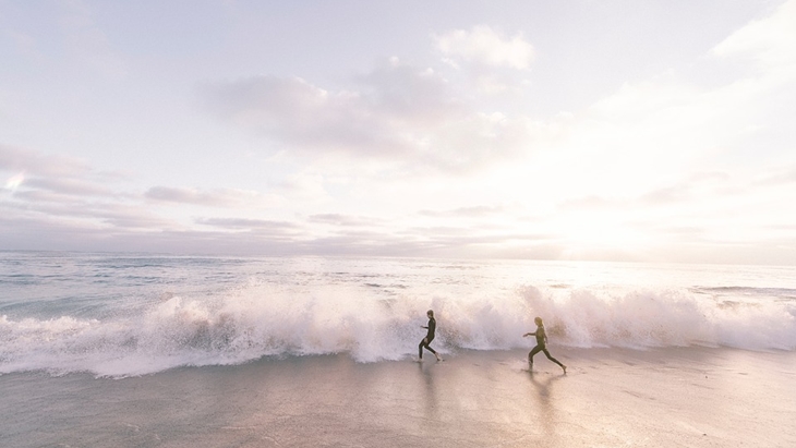 Larangan Pakai Baju Hijau di Pantai Selatan, Benarkah karena Ratu Pantai Selatan?