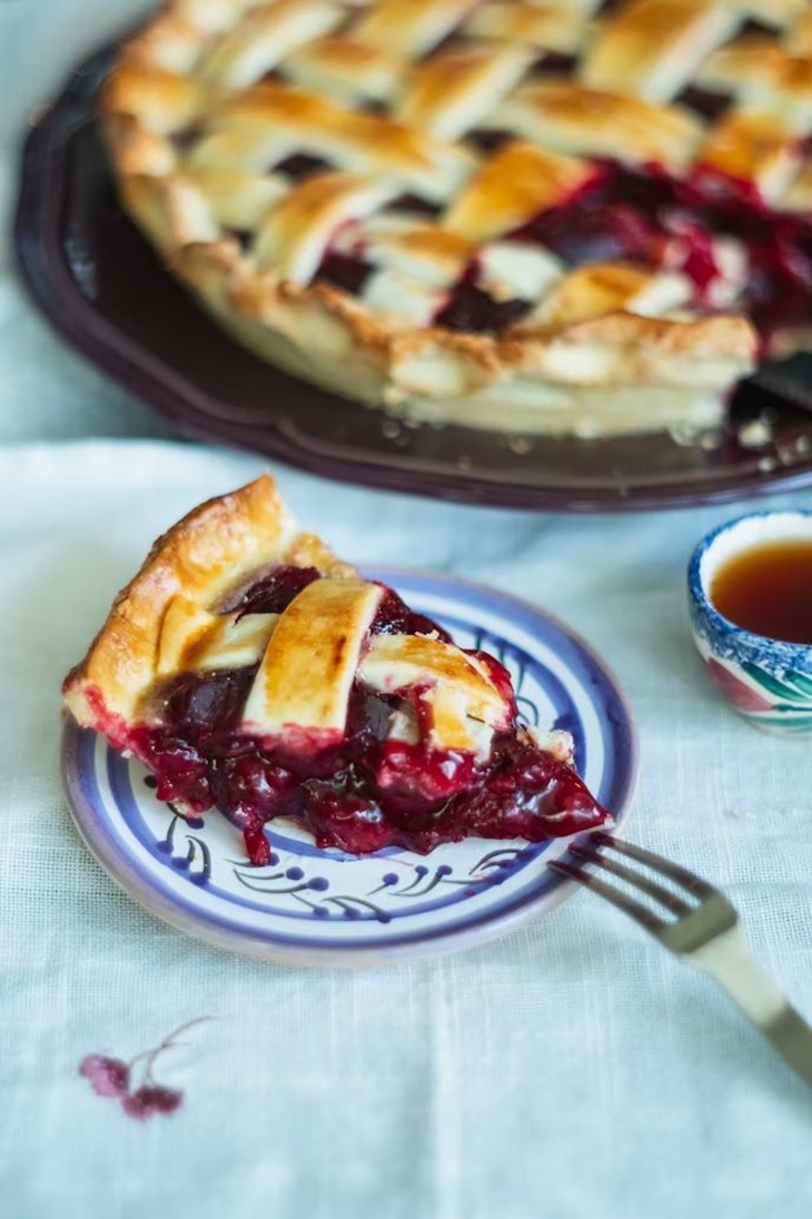 5 Resep Makanan dari Ceri Manis