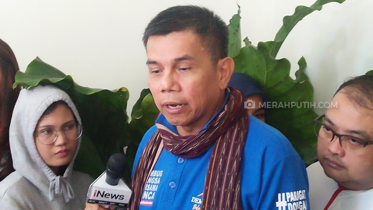 Hinca Panjaitan.