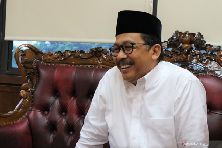 Wakil Menteri Agama Zainut Tauhid Saadi saat ditemui di ruang kerjanya, Kantor Kemenag, area Lapangan Banteng, Jakarta, Jumat (25/10/2019) usai dilantik Presiden Joko Widodo. (ANTARA/Anom Prihantoro)
