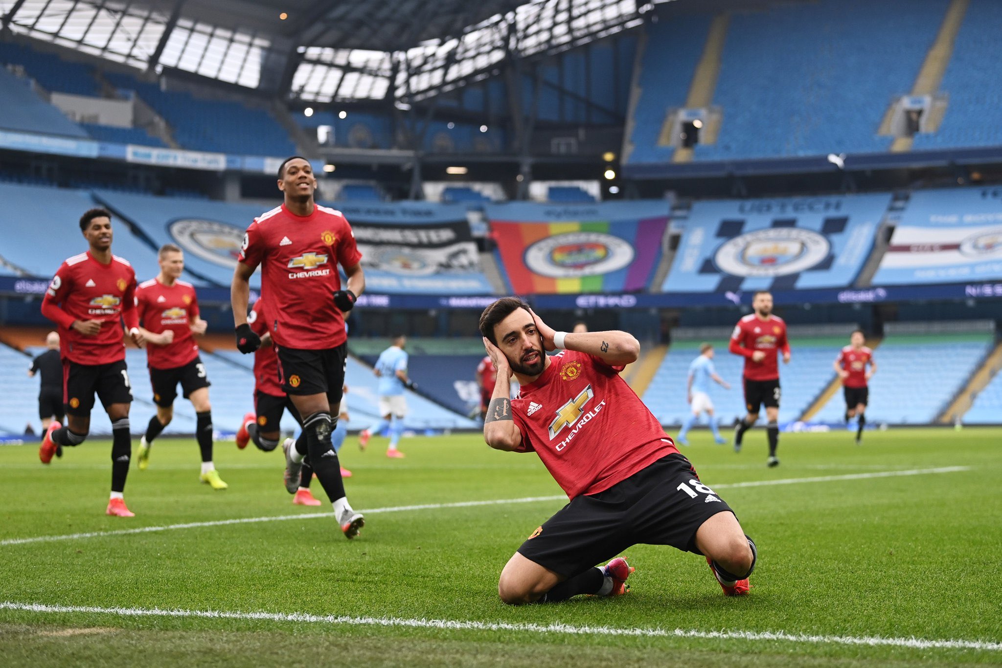 Hasil Liga-liga Eropa: Manchester United Menangi Derby, Madrid dan Atletico Imbang