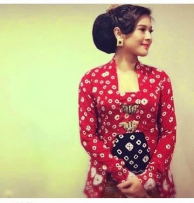 kebaya kutu baru