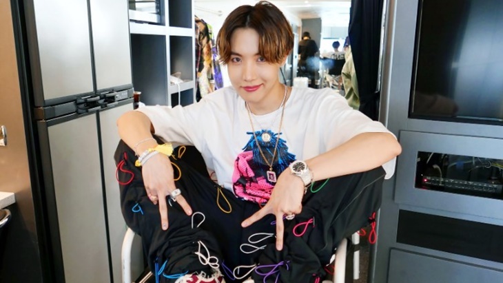 ARMY Beri Hadiah Istimewa untuk Rayakan Ulang Tahun J-Hope BTS