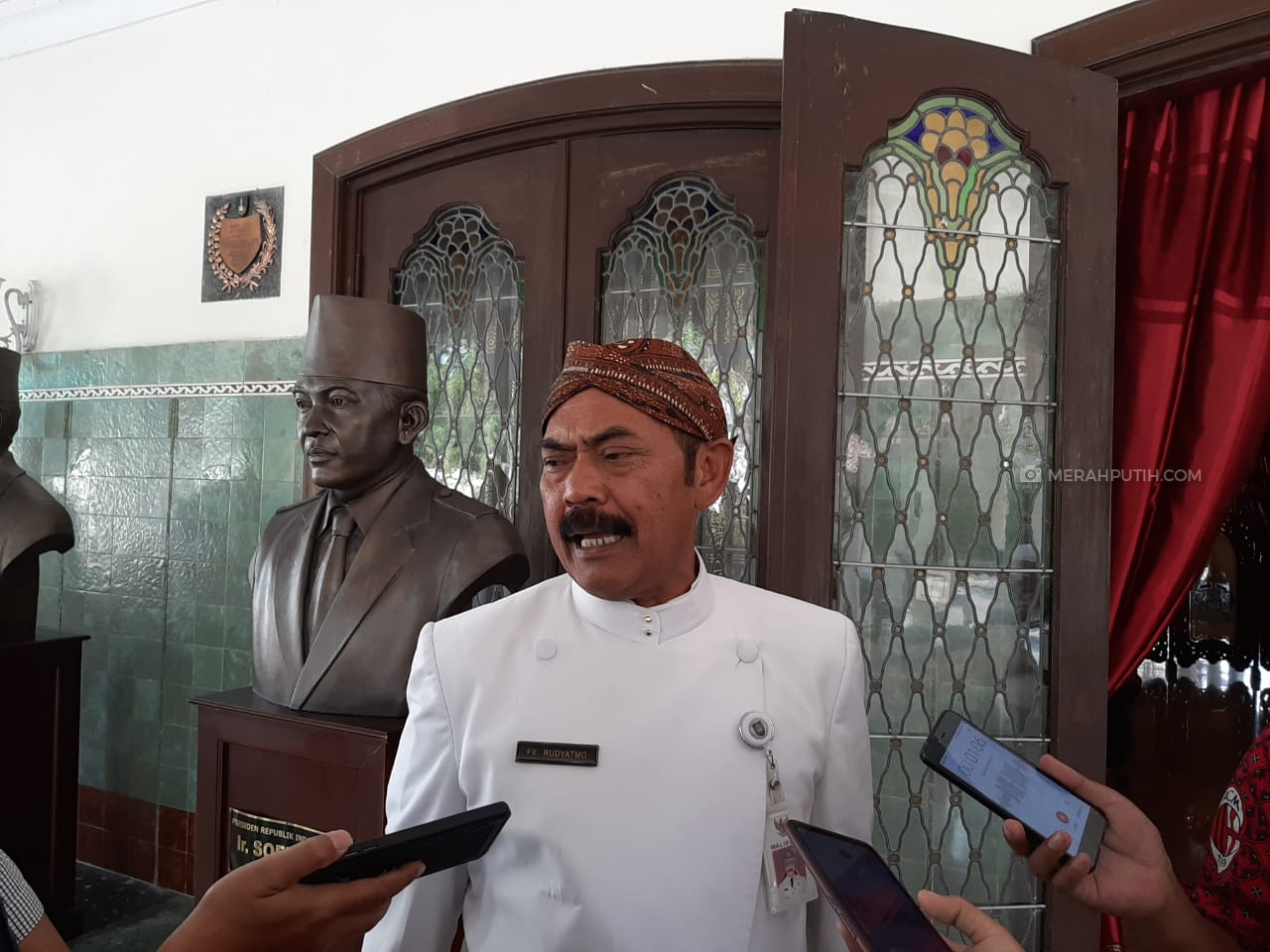 Wali Kota Solo Larang Perayaan Natal dan Tahun Baru di Luar Rumah
