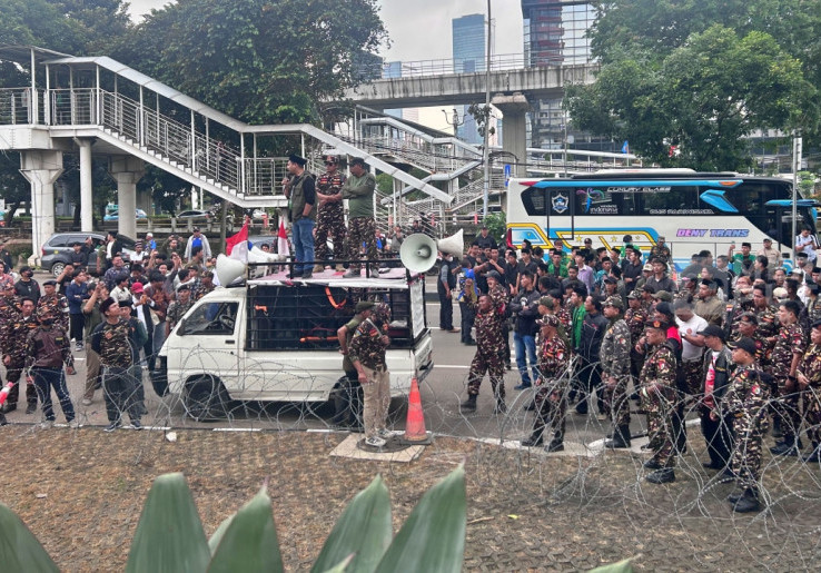 Ratusan Banser Datangi KPK Saat Yaqut Diperiksa dalam Kasus Kuota Haji