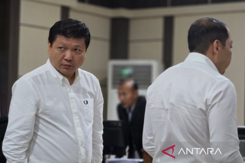 Negara Rugi Rp 1,3 Triliun, Dua Bersaudara Bos Sritex Dituntut 16 Tahun Bui