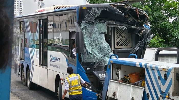 Insiden Kecelakaan Transjakarta di Cipulir, Sopir dan Operator Terancam Dikenakan Sanksi