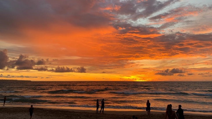 Sunset di Kuta sangat menawan (Sumber: Instagram/drimcomtru)