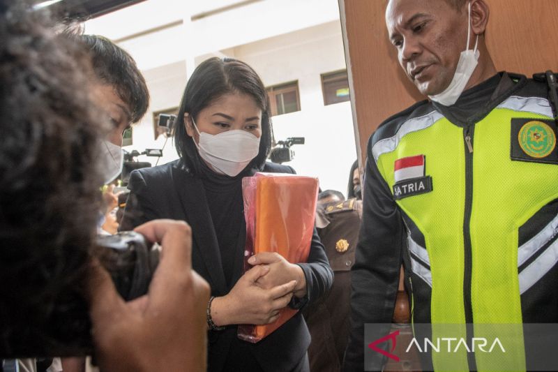 Ibu Brigadir J Luapkan Emosinya ke Putri: Sudah Puas Kalian Rampas Nyawa Anakku!