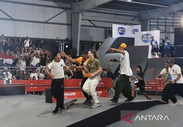 Pelatih Malaysia Orang Pertama Peluk Basral, Selebrasi Spontan Rayakan Trik Kelas Dunia