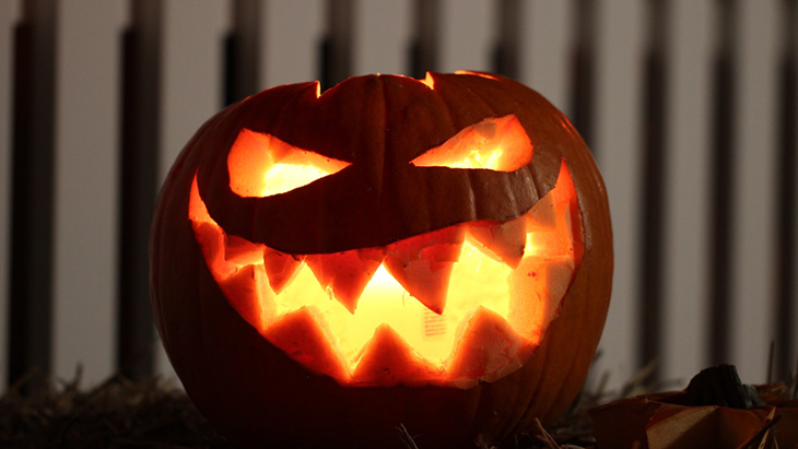 Labu Halloween dan Kisah si Pelit Jack yang Menipu Setan