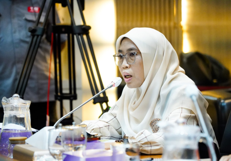 Keracunan karena MBG Marak, DPR Tuntut Evaluasi Total Segera dari Segi Komunikasi Krisis hingga Regulasi 