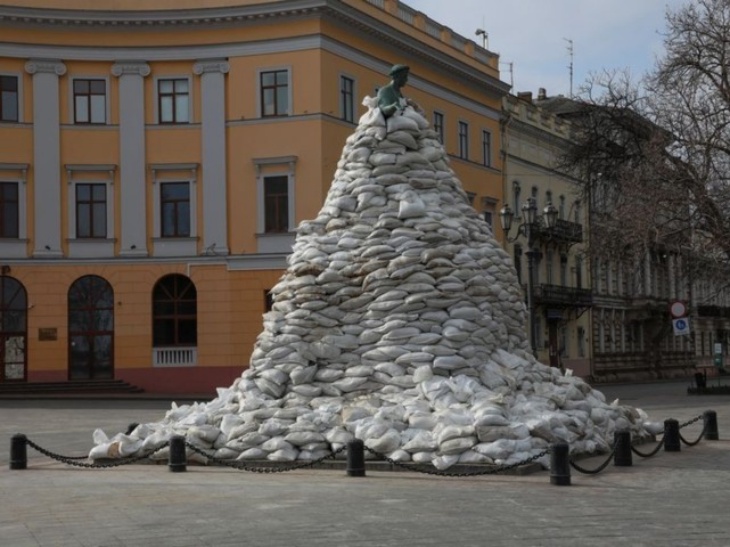 Museum di Ukraina Berjuang Selamatkan Koleksi Seni Rusia