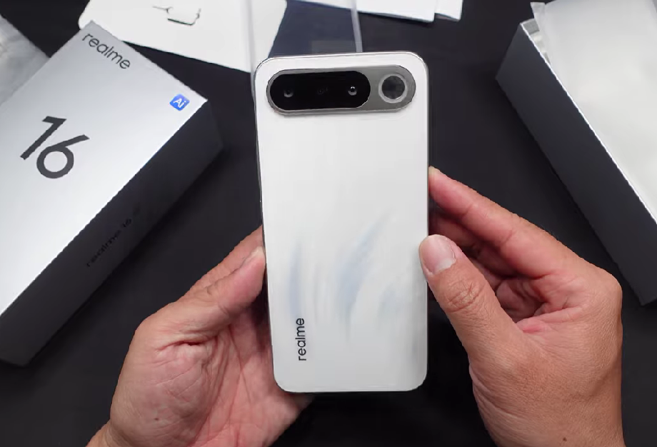 Bocoran Spesifikasi realme 16 5G: Baterai 7000 mAh, AMOLED 120Hz, Kamera 50MP Depan Belakang