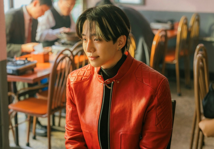 Cinta Tumbuh di Tengah Badai Krisis, Lee Jun ho 2PM dan Kim Min Ha Bersatu di 'Typhoon Family'