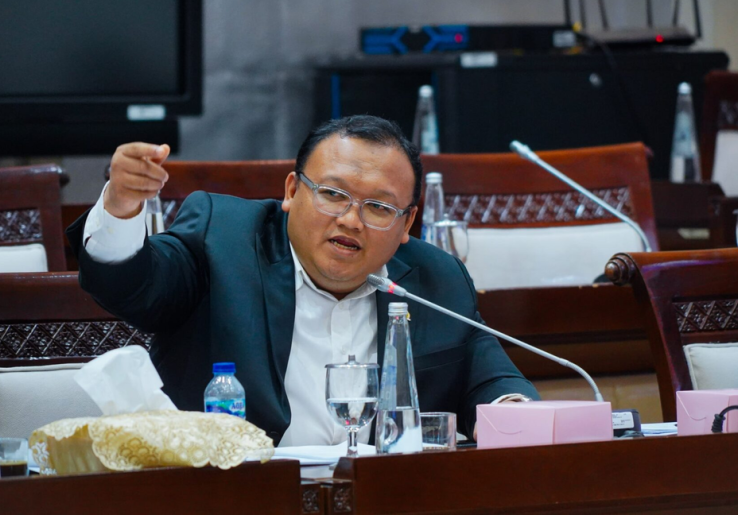 Rupiah Tembus Rp 17.640 per Dolar AS, Komisi XI DPR Minta Pemerintah Kelola Ekspektasi Pasar