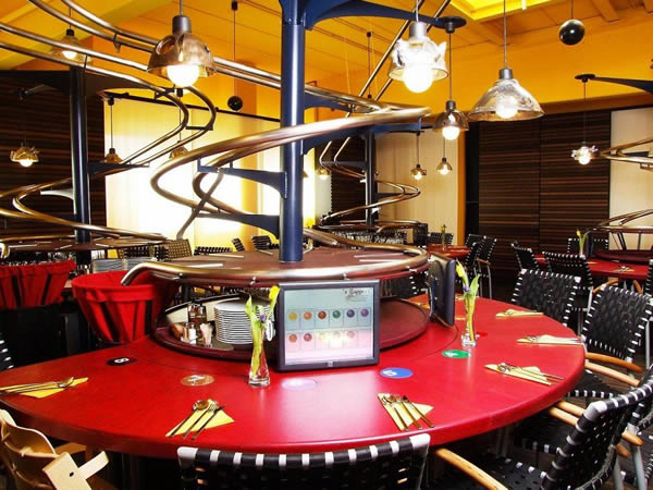 7 Restoran dengan Pelayanan yang Super Aneh