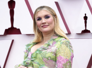 Emerald Fennell Menangi Oscar Pertama