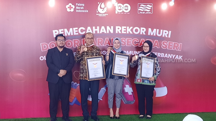 Dharma Wanita PAM Jaya Pecahkan Rekor MURI