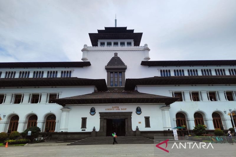 Saldo Duit Rp 500 Ribu, Pemprov Jabar Belum Bayar Kontraktor Rp 621 Miliar