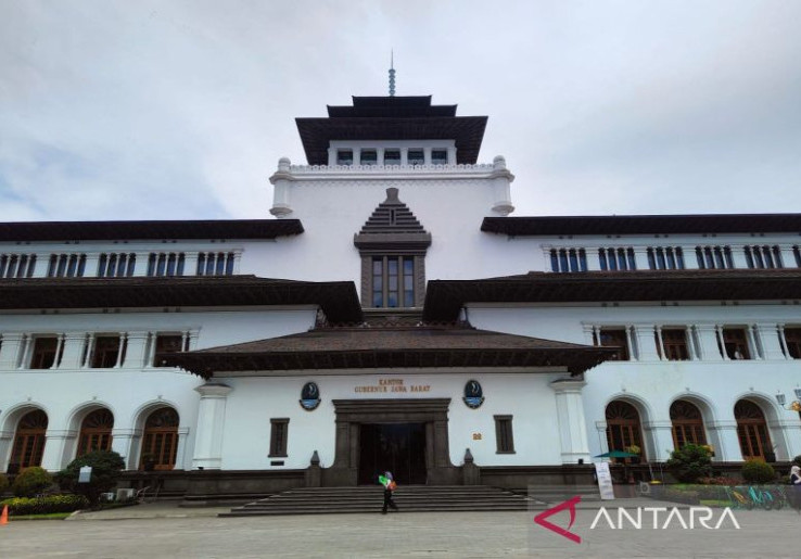 Saldo Duit Rp 500 Ribu, Pemprov Jabar Belum Bayar Kontraktor Rp 621 Miliar