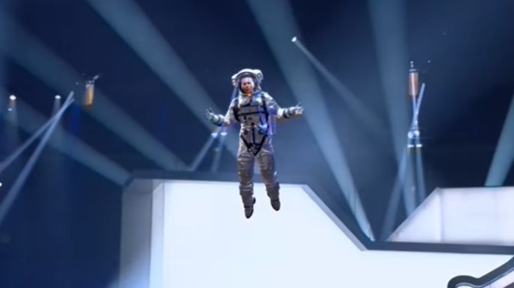 Surprise! Astronaut Johnny Depp Muncul di MTV VMA 2022