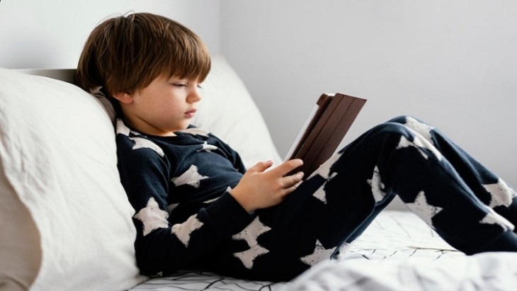 Awas, Bahaya Gadget Mengintai Anak