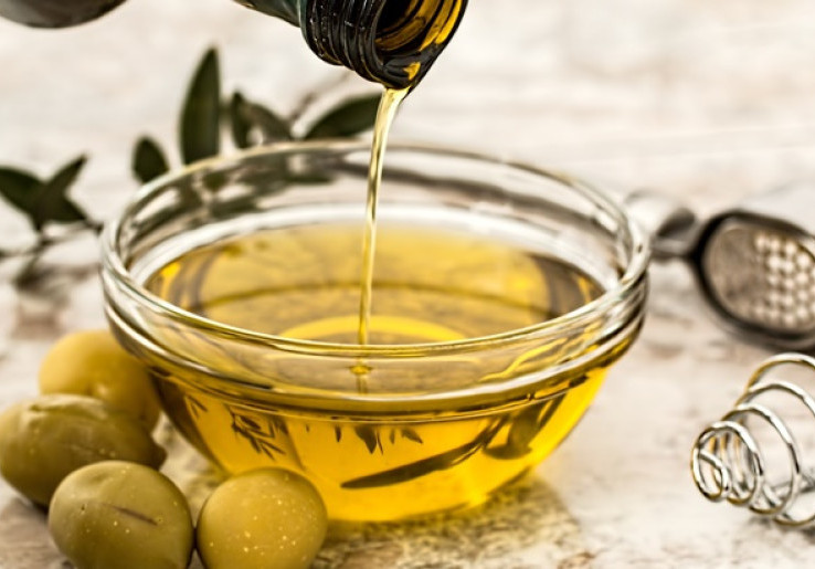 Manfaat Minyak Canola untuk Kesehatan Rambut