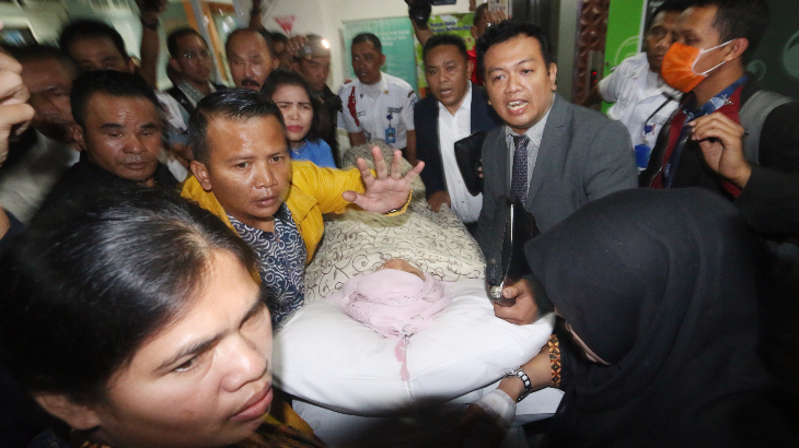 Karangan Bunga untuk Setnov Dirusak Orang Tak Dikenal