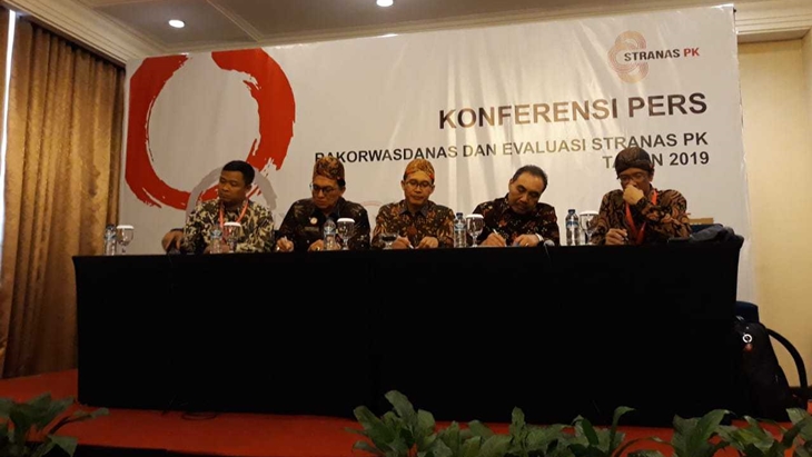 Panitia Rapat Koordinasi Pengawasan Penyelenggaraan Pemerintah Daerah Secara Nasional Inspektorat Jendral Kementerian Dalam Negeri (Rakorwasdanas) mengadakan konferensi pers di The Sunan Hotel, Solo, Jawa Tengah, Rabu (25/9). (MP/Ismail)