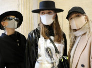 Masker, Aksesoris Wajib di  London Fashion Week 2020