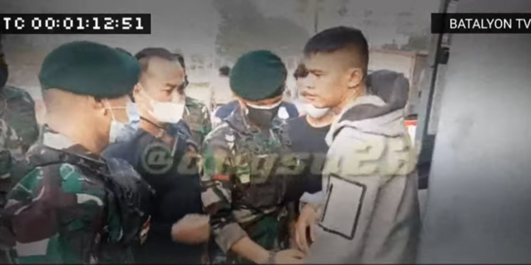 Anggota Paspampres saat penyekatan PPKM Darurat. (Foto: Tangkapan Layar)