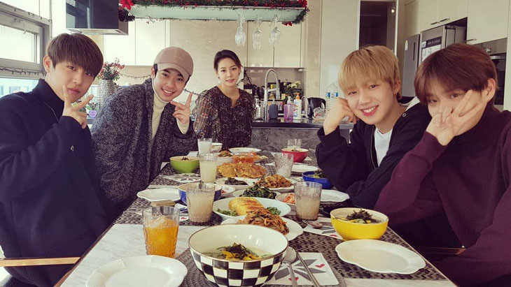 Park Woo Jin dan Lee Dae Hwi 'Wanna One' Ikut Rayakan Imlek 