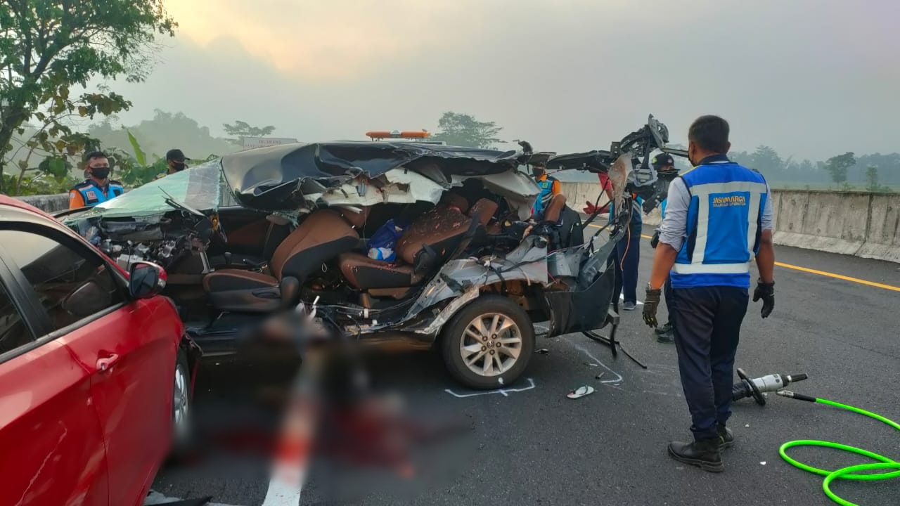 Tabrakan Beruntun di Tol Semarang - Solo, 2 Orang Tewas