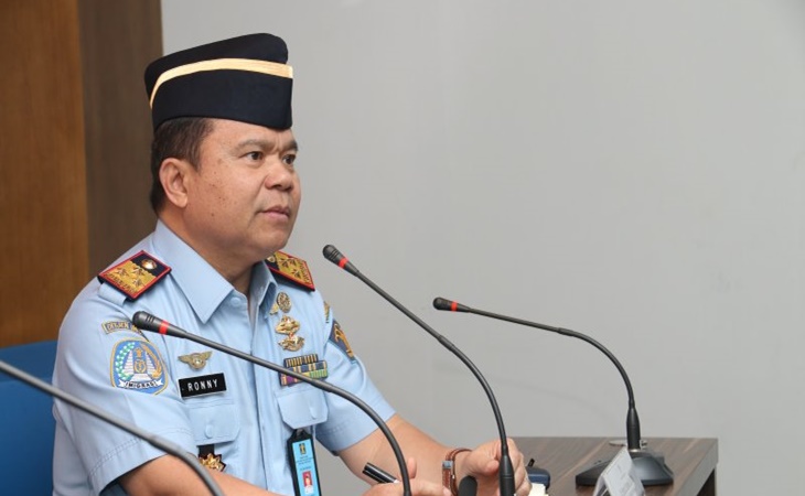 Dirjen Imigrasi Ronny Sompie dicopot dari jabatannya oleh Menteri Yasonna