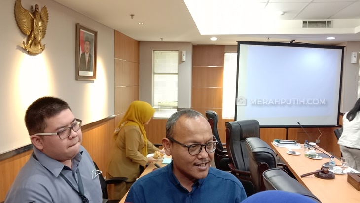 Hari Rabu DPRD DKI Bakal Wajib Kenakan Baju Batik