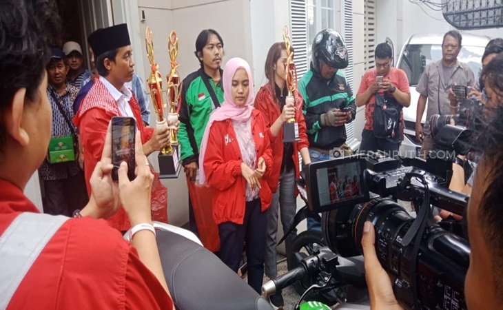 PSI Beri Award Kebohongan ke Prabowo, Sandi dan Andi Arief