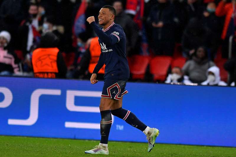 Barcelona Ingin Datangkan Mbappe, Siap Tikung Real Madrid?