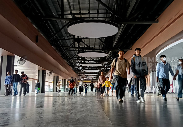 Proyeksi 5 Tahun Ke Depan, Stasiun Tanah Abang Layani hingga 300 Ribu Penumpang Per Hari
