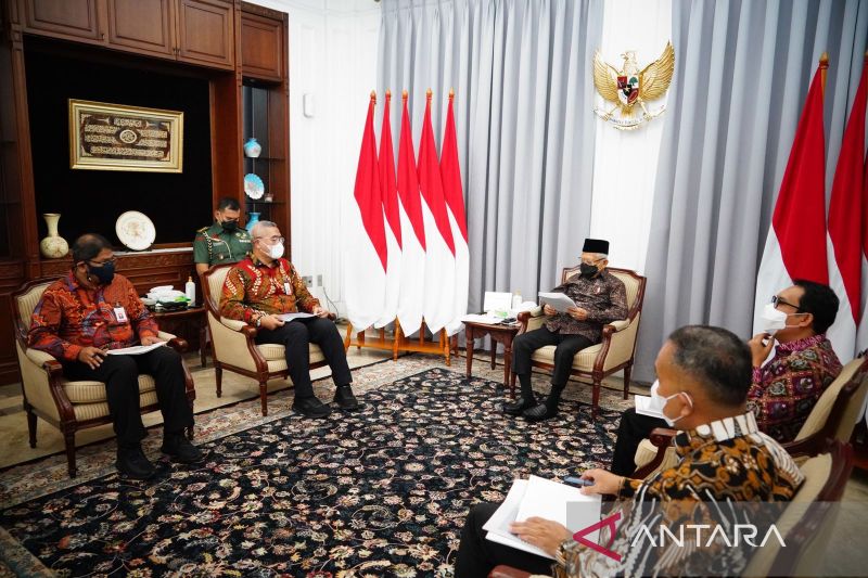 Wapres Dorong KPRBN Cari Terobosan Penggunaan Anggaran untuk Tangani Kemiskinan