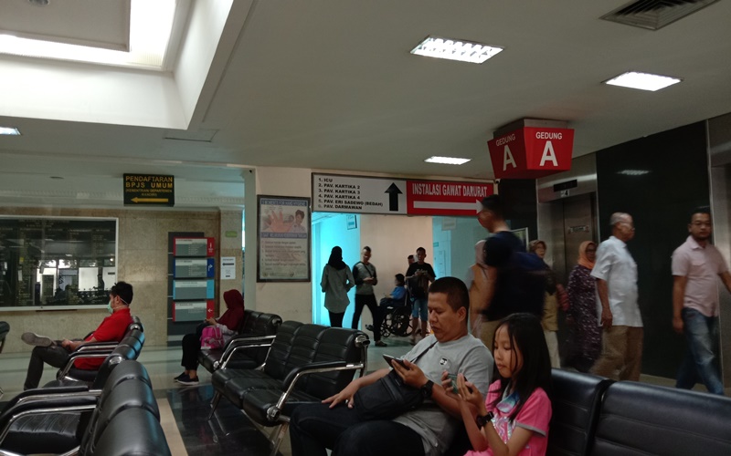 BJ Habibie dirawat secara intensif di RSPAD Gatot Subroto