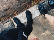 Dapatkan Looks ala Aesthetic Grunge dengan 3 Item Fesyen Ini 