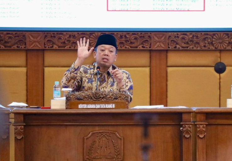 KPK Siapkan Opsi Jemput Paksa, Benarkah Menteri Nusron Wahid Kabur ke Malaysia?