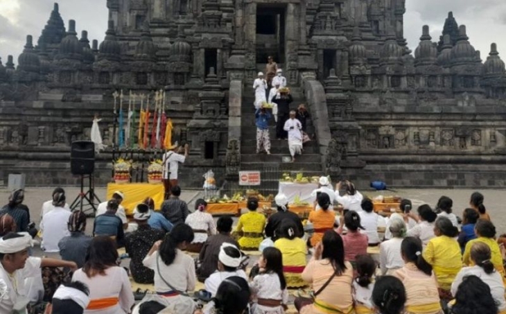 Umat Hindu Indonesia dan Dunia Dapat Beribadah Rutin di Candi Prambanan