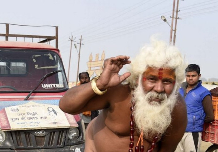 Ngilu Melihat Sadhu Menarik Van dengan Mr.Pnya