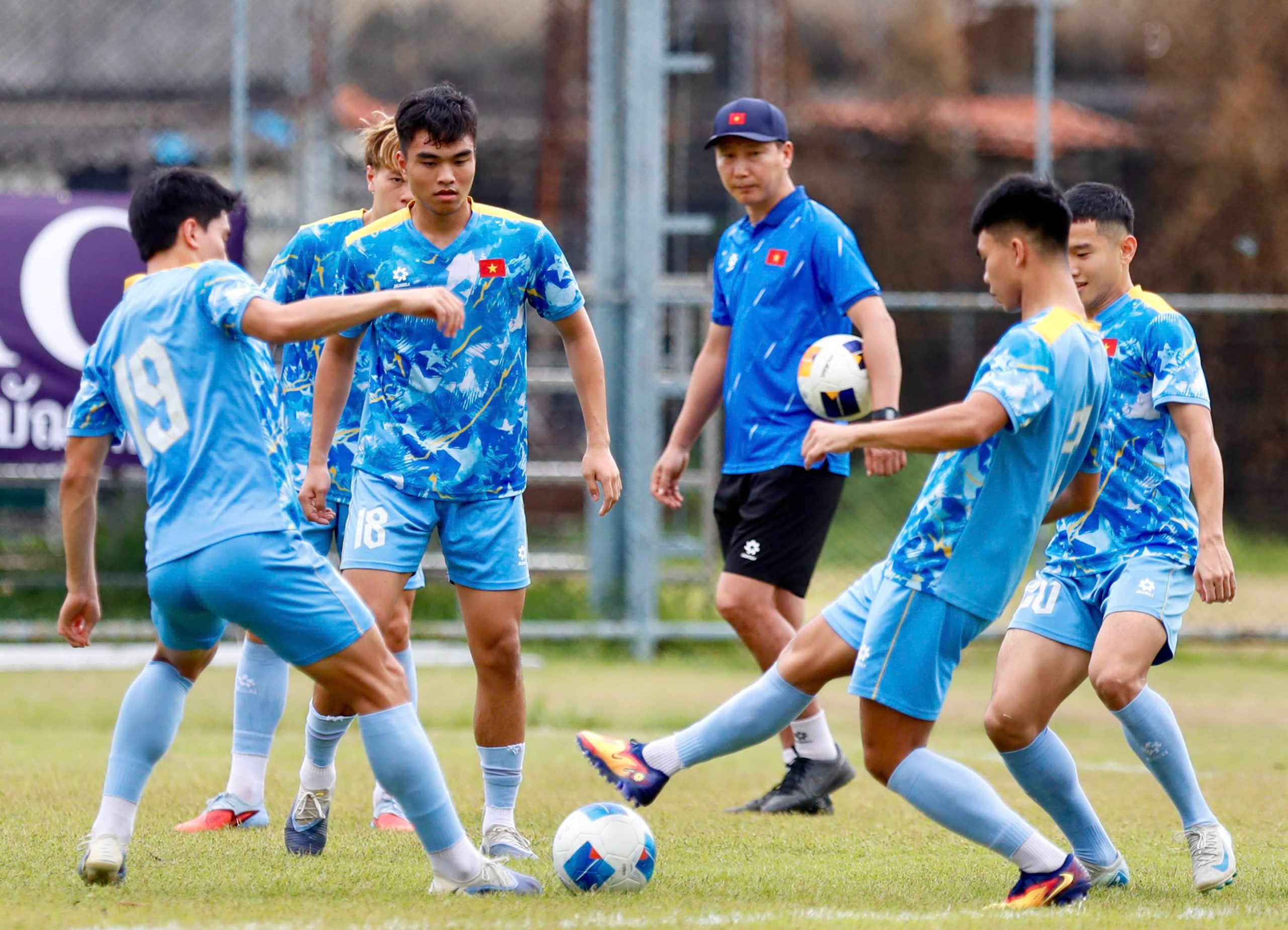 Timnas Vietnam U-23 Pede Sikat Malaysia Usai Kalahkan Laos