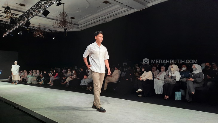  IKYKxToton Beri Inspirasi Busana Lebaran di IFW 2022