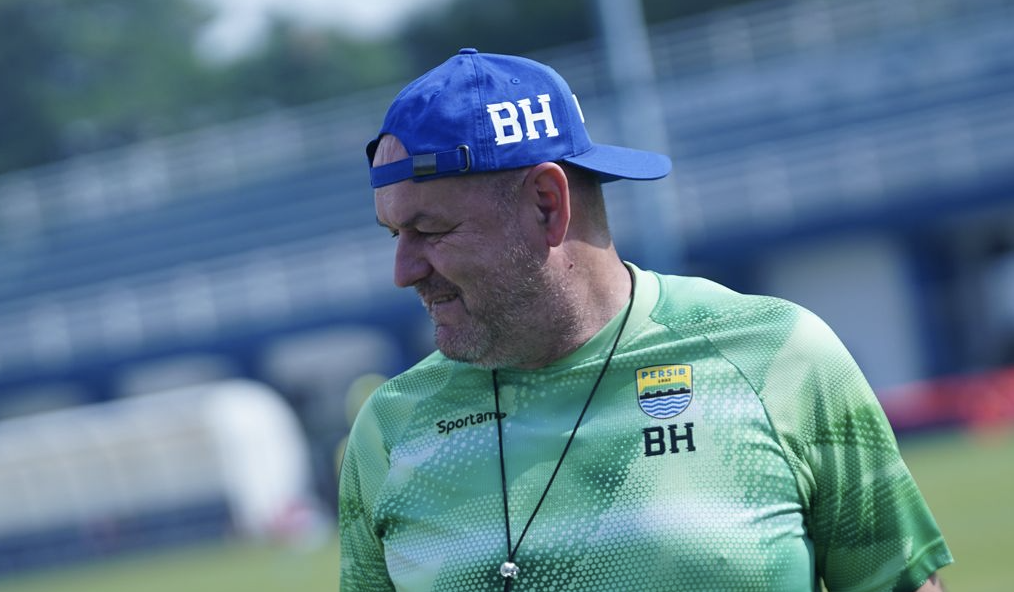 Bojan Hodak Beri Keleluasaan Pemain Persib untuk Gunakan Hak Pilih