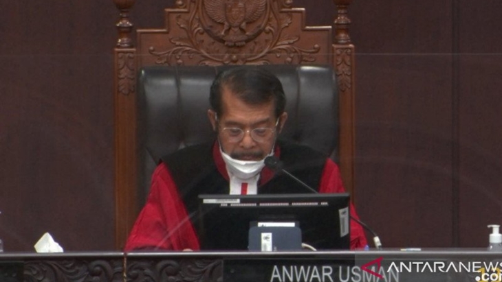 Hakim MK Nyatakan Orient Riwu Tak Jujur Soal Status Kewarganegaraan