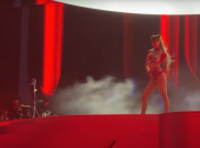 Lisa dan Jennie BLACKPINK Tampil Enerjik di Coachella 2025 Pekan Pertama, Bikin Aksi Twerking yang Heboh
